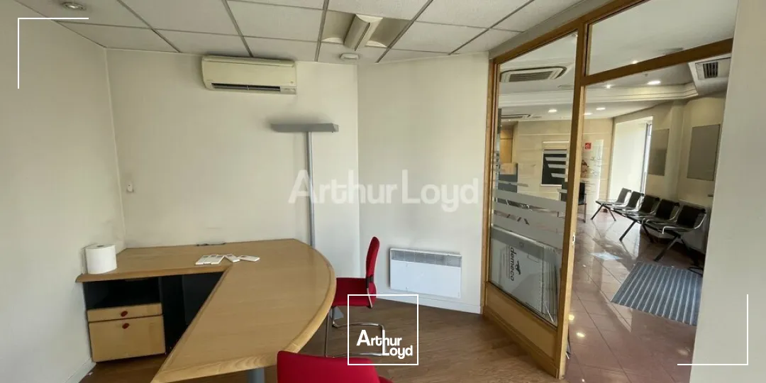 Local Commercial 147 m2 sur axe passant