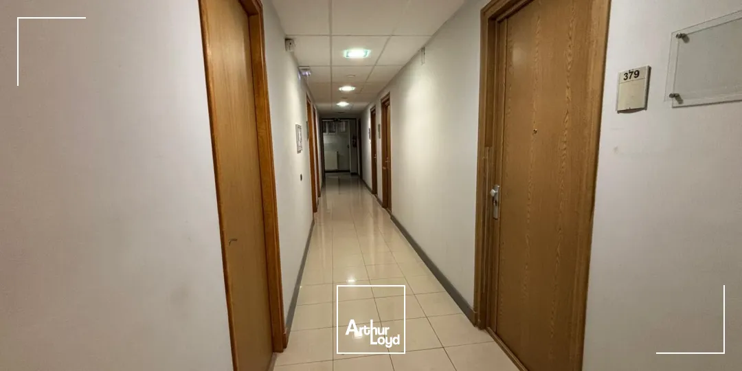 Bureaux à vendre à PARIS 75008