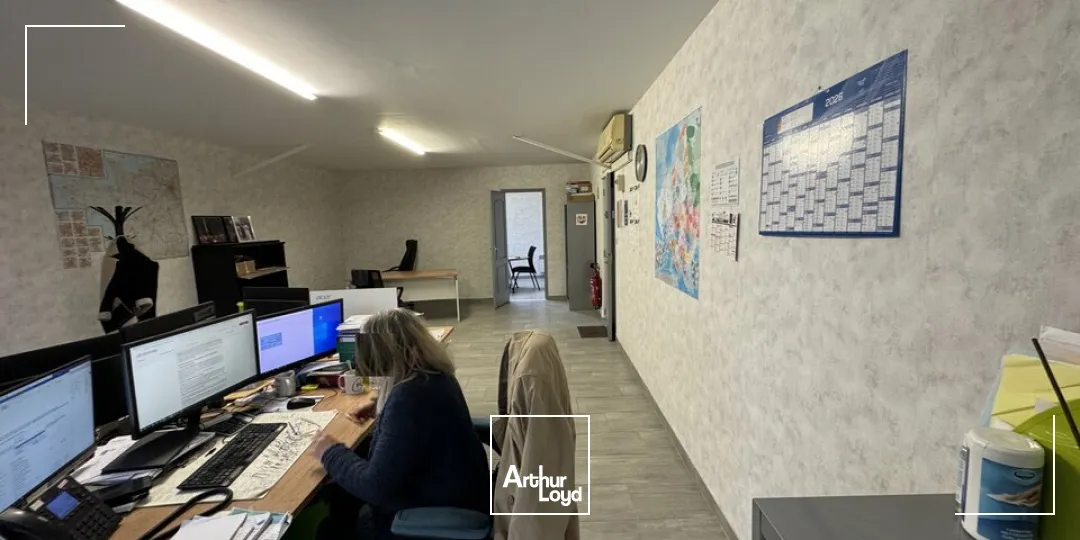 TOURS SUD JOUE - BUREAUX A LOUER 54 M² FACILITE DE STATIONNEMENT - PROXIMITE A10