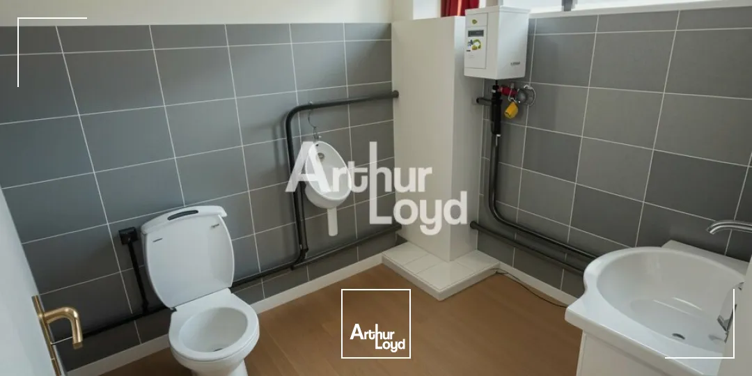 A LOUER Local d'activités / Dépôt