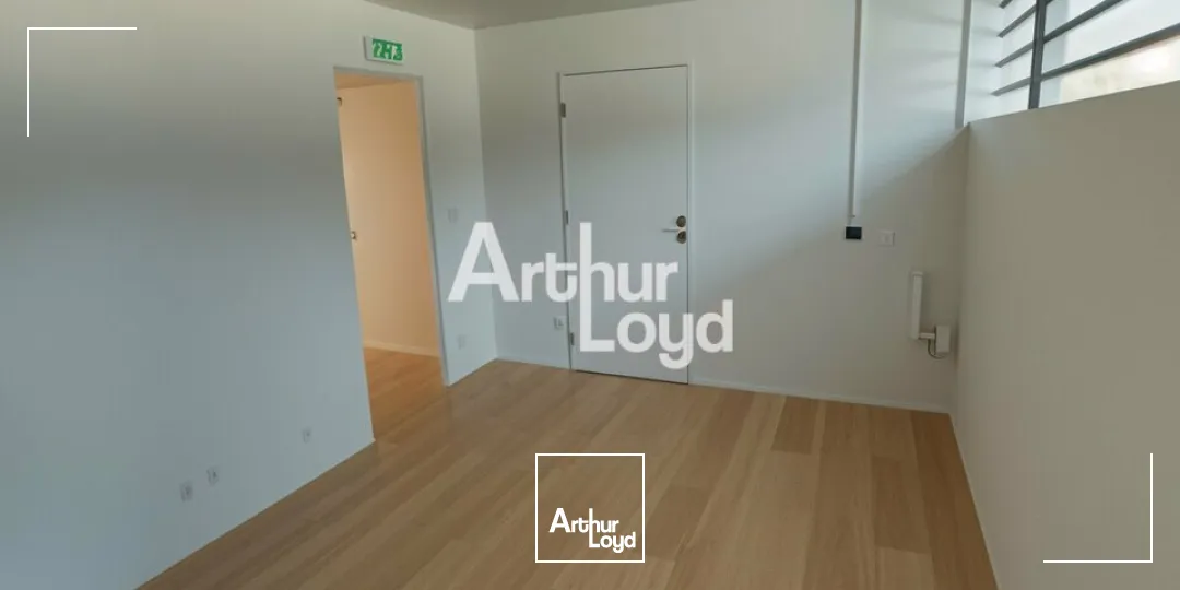 A LOUER Local d'activités / Dépôt