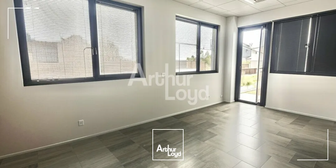 A LOUER - Bureaux à deux pas de l'A41 - Drumettaz-Clarafond