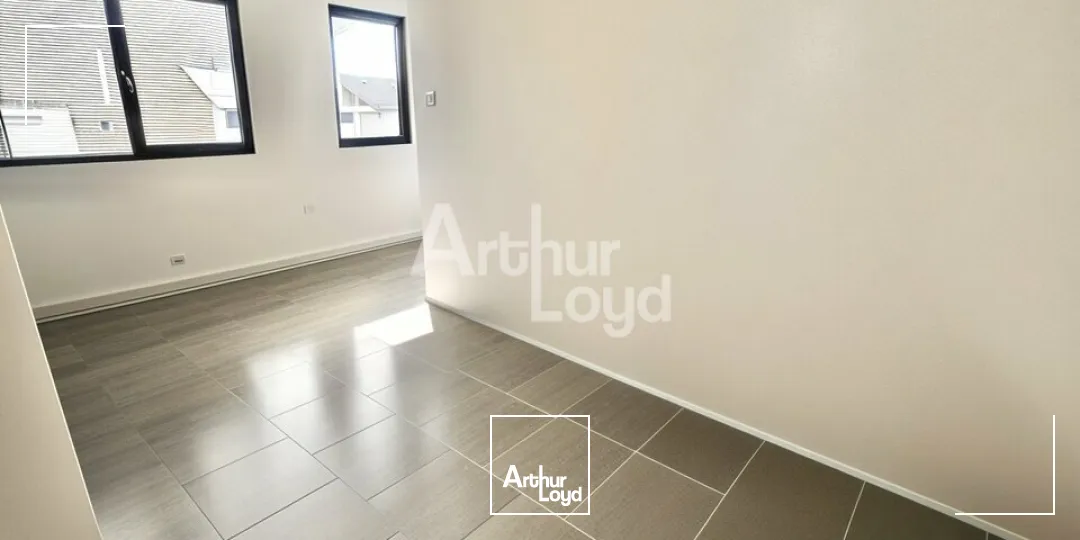 A LOUER - Bureaux à deux pas de l'A41 - Drumettaz-Clarafond