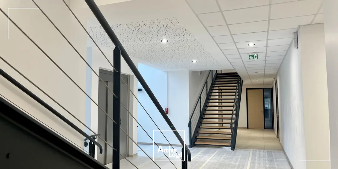 Bureaux à vendre à MONT SAINT AIGNAN 76130