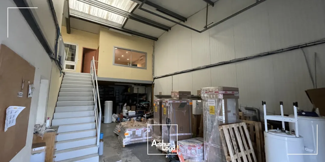 A LOUER - Local d'activité Idéal Artisan 