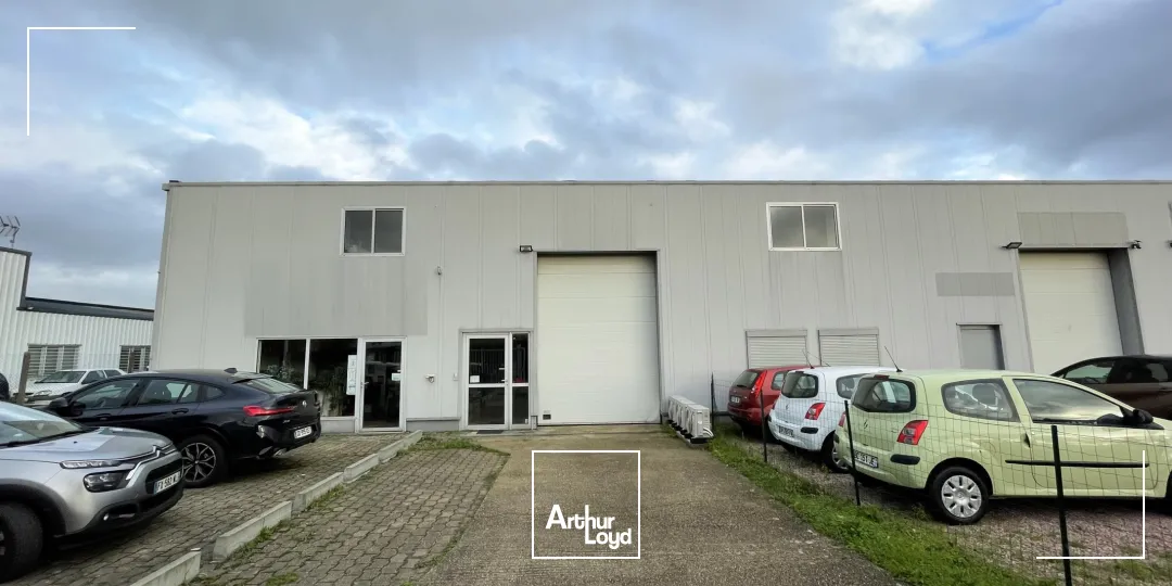 A LOUER - Local d'activité Idéal Artisan 