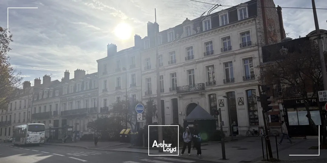 A LOUER LOCAL COMMERCIAL BOULEVARD ORLEANS