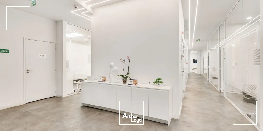 Bureaux à vendre ou à louer à PARIS 75015