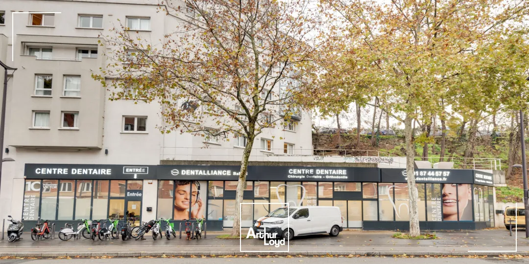 Bureaux à vendre ou à louer à PARIS 75015