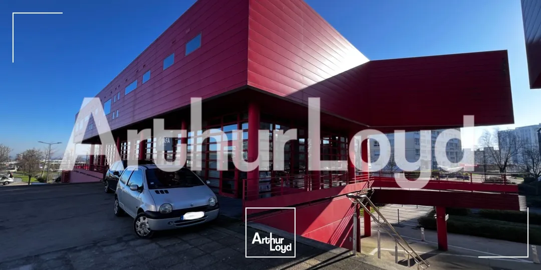 À LOUER - Plateau de bureaux aménagés et cloisonnés - 510 m²
