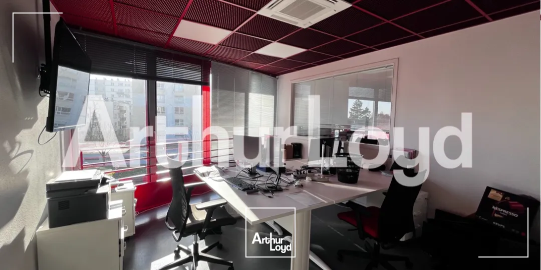 À LOUER - Plateau de bureaux aménagés et cloisonnés - 510 m²
