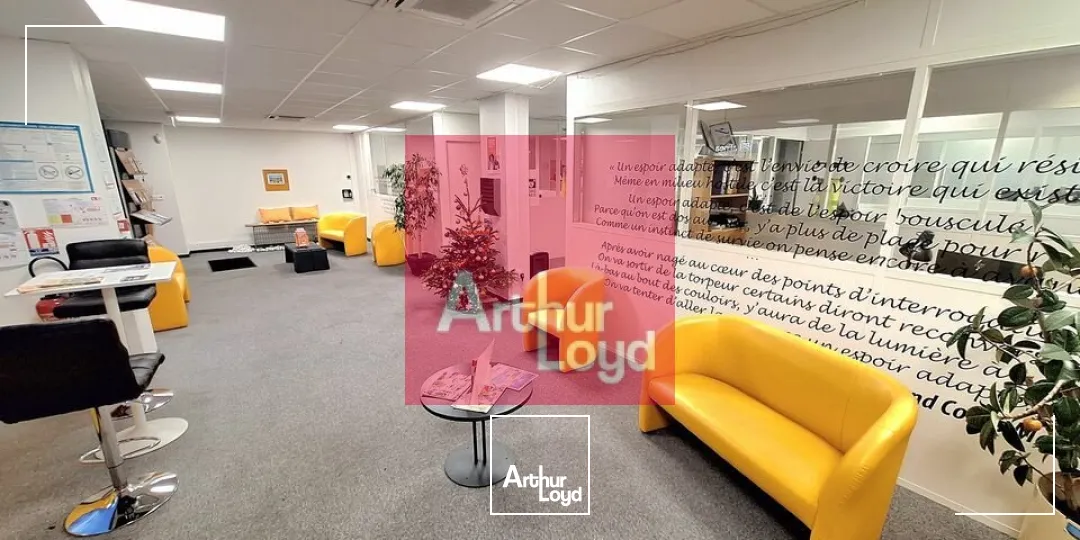 CLERMONT-FERRAND ZI BREZET A LOUER BUREAUX 220 M² 