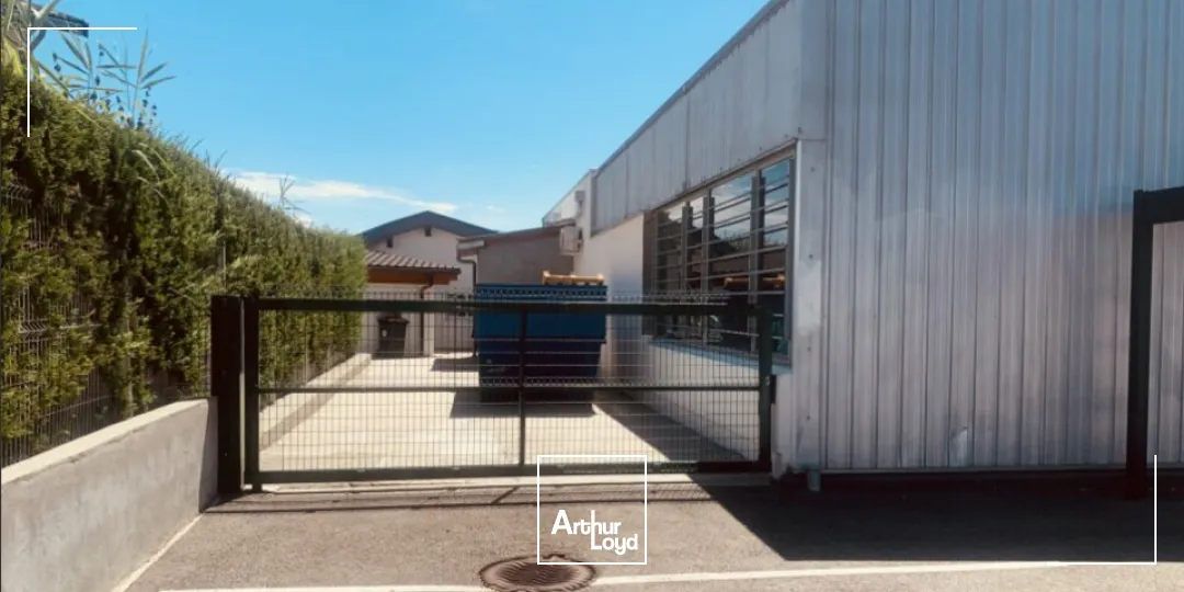 A LOUER LOCAL D ACTIVITE ZA PRINGY/ARGONAY