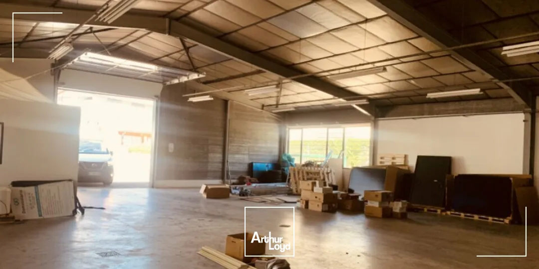 A LOUER LOCAL D ACTIVITE ZA PRINGY/ARGONAY