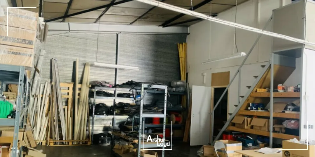 A LOUER LOCAL D ACTIVITE ZA PRINGY/ARGONAY