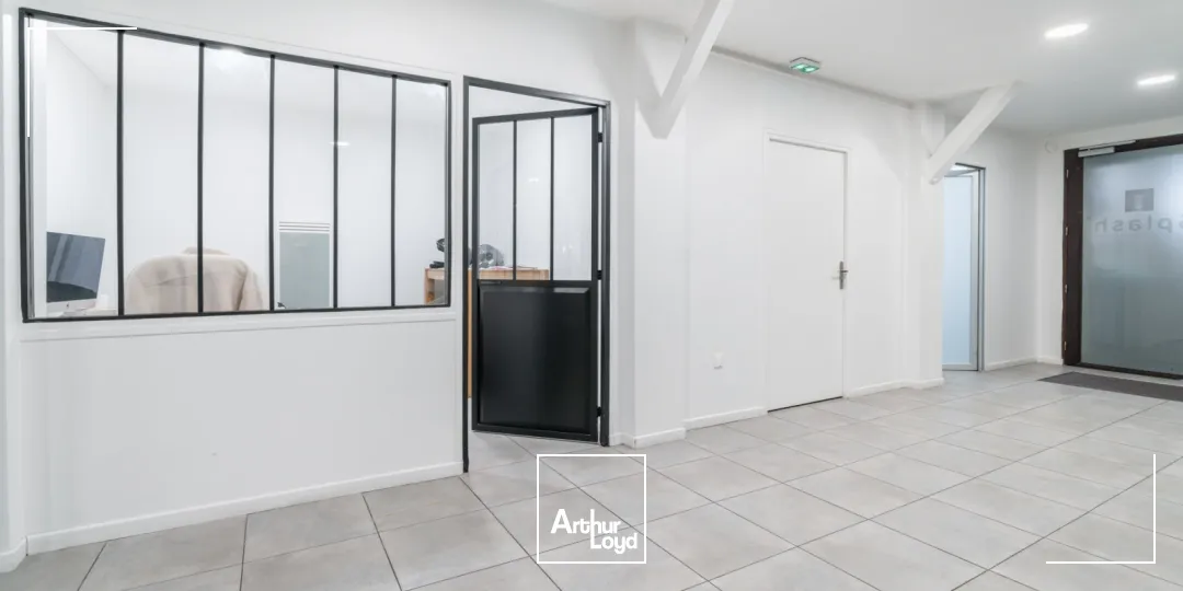 Bureaux à louer à PARIS 75012