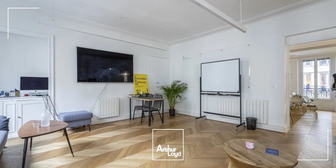 Bureaux à louer à PARIS 75010