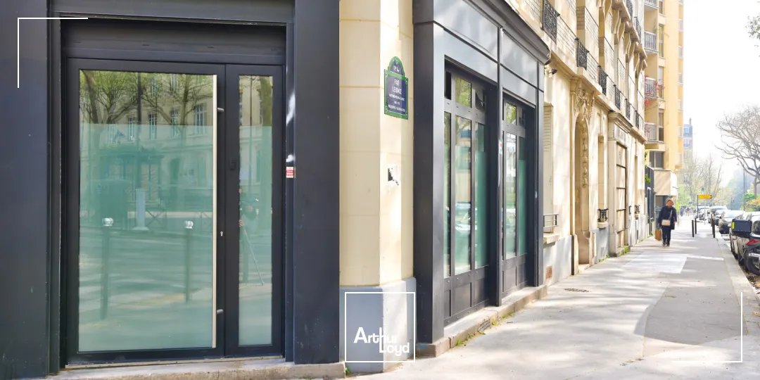 Locaux commerciaux à vendre à PARIS 75018