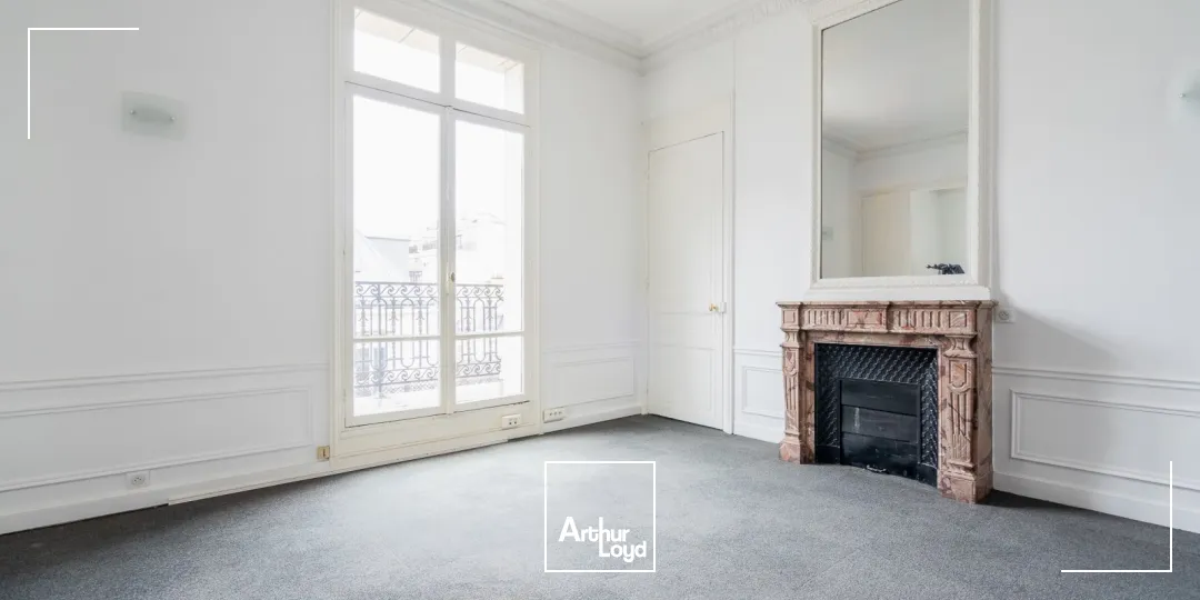 Bureaux à louer à PARIS 75008