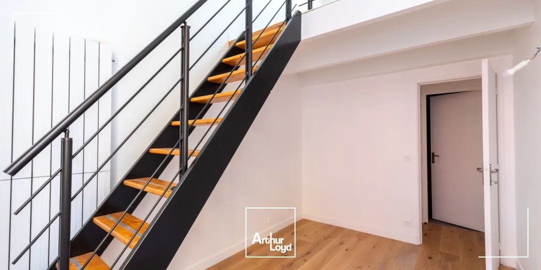 Bureaux à louer à PARIS 75020