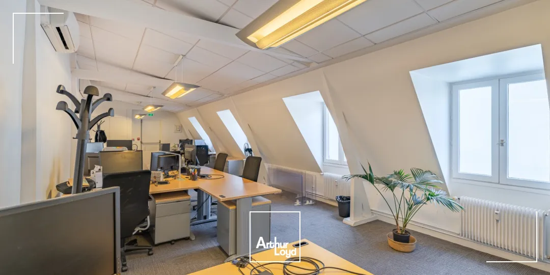 Bureaux à louer à PARIS 75009