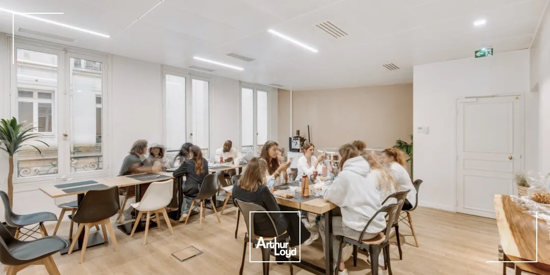Bureaux à louer à PARIS 75008