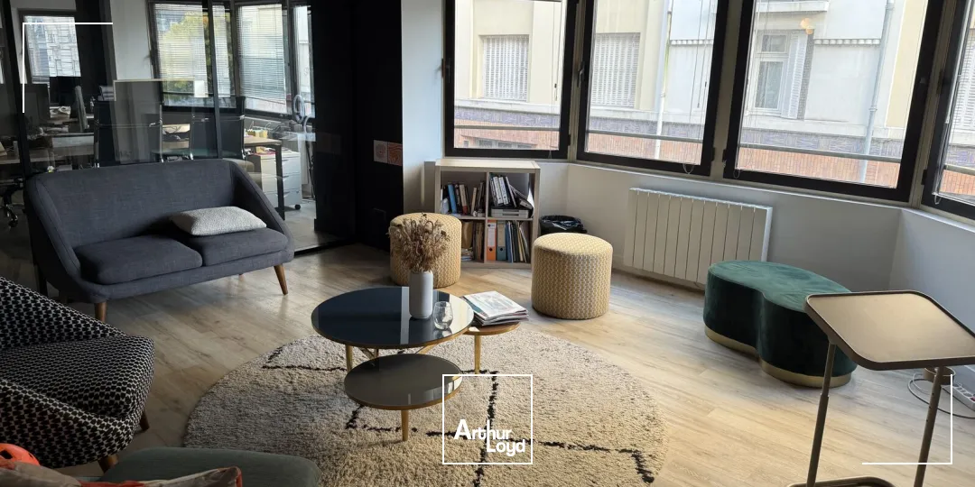 Bureaux à louer Lille Centre - Vue Quai de Wault - Plateaux de 200 à 300 m² haut standing et modulables