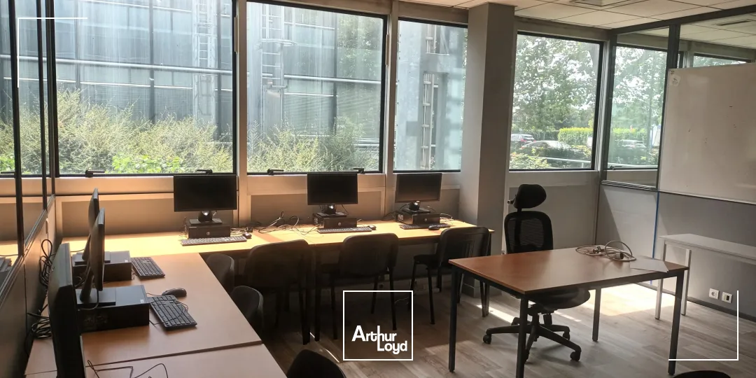 Bâtiment de Bureaux Modulable à partir de 156 m² à Louer - Paris Nord 2 / Roissy CDG 