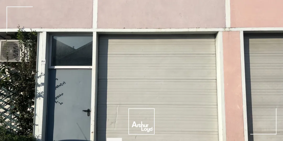 A louer- Locaux d'activités avec climatisation réversible- Vénissieux