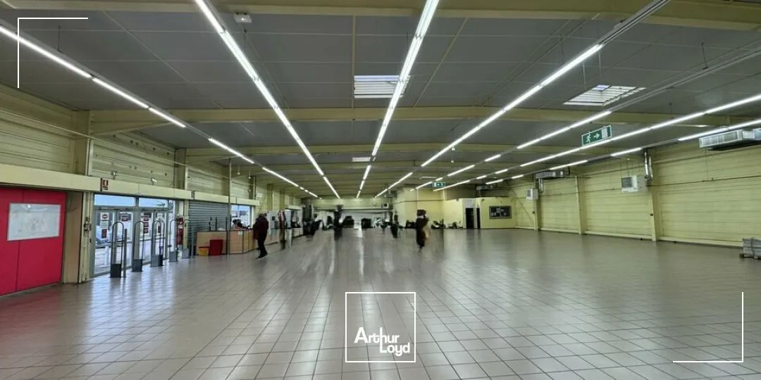 LOCAL COMMERCIAL INDEPENDANT