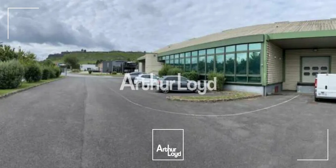 OPPORTUNITE RARE! Local d'activité sur la Zone d'Activité frontalière avec le Belgique - secteur Givet (08) 