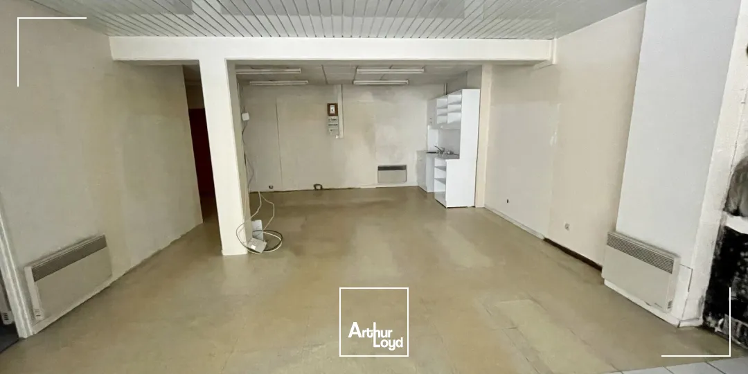 Locaux commerciaux à louer à PETIT COURONNE 76650