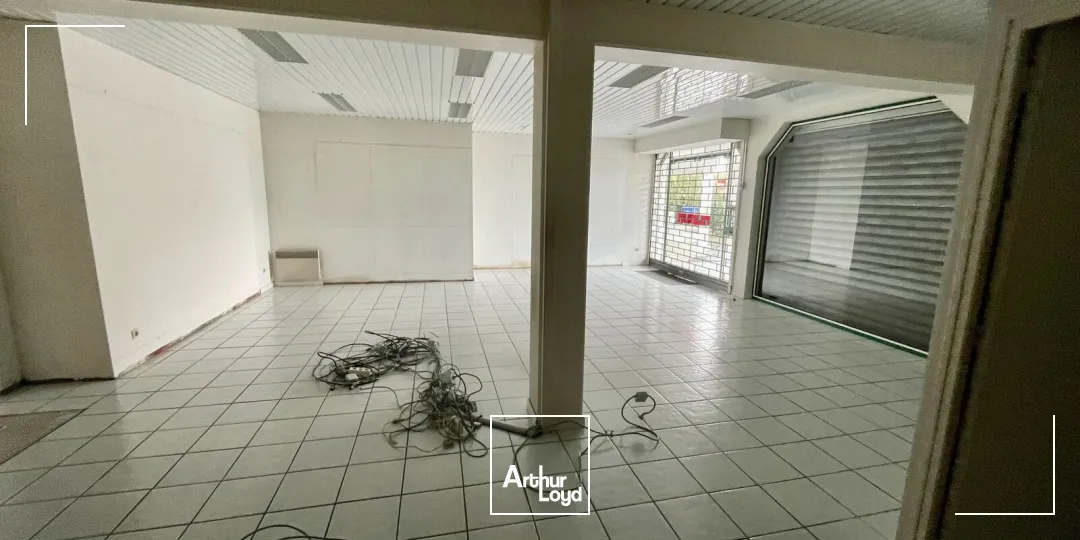 Locaux commerciaux à louer à PETIT COURONNE 76650