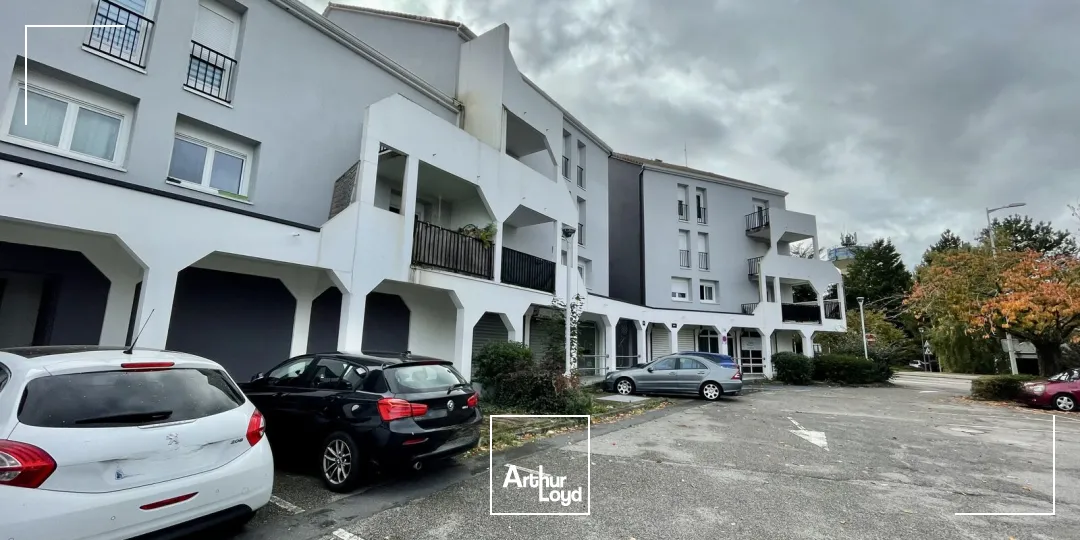 Locaux commerciaux à louer à PETIT COURONNE 76650