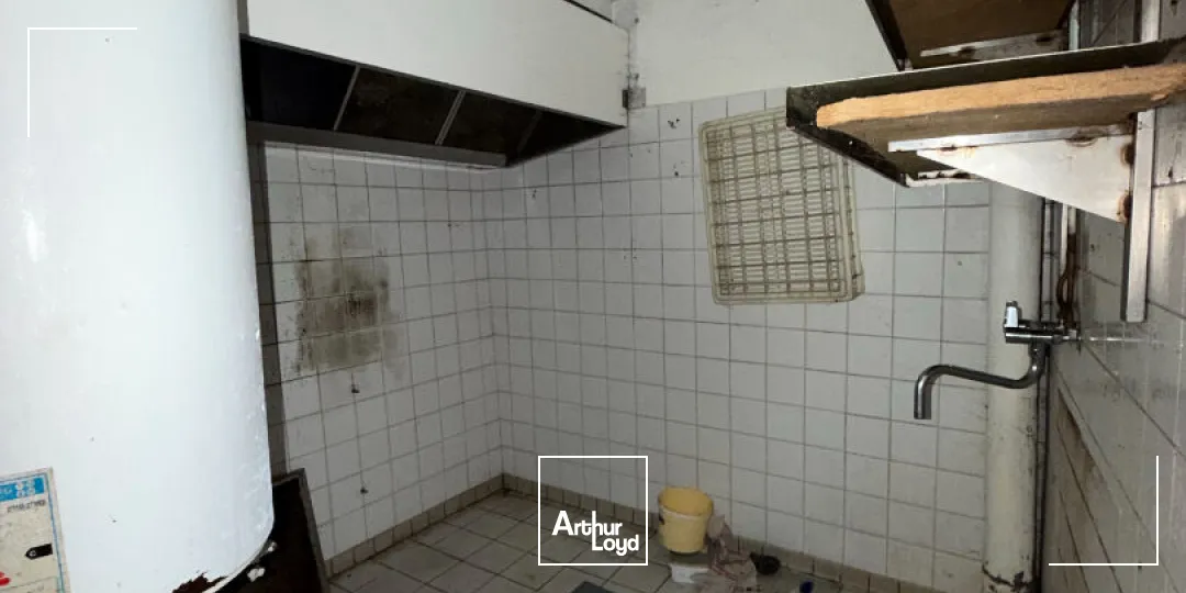 Local commercial d'environ 65 m² avec travaux - Limoges centre-ville