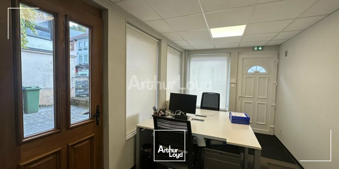 LOCAL D'ACTIVITE - ENTREPOT à VENDRE de 189 m²