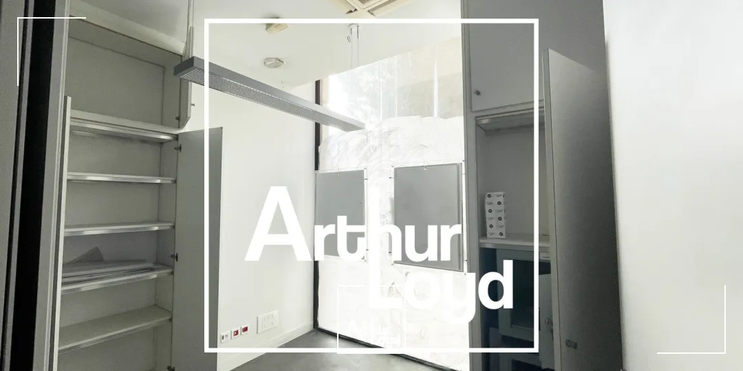 BUREAUX A LOUER - MONTPELLIER POMPIGNANE - PARKINGS PROCHE TRAMWAY