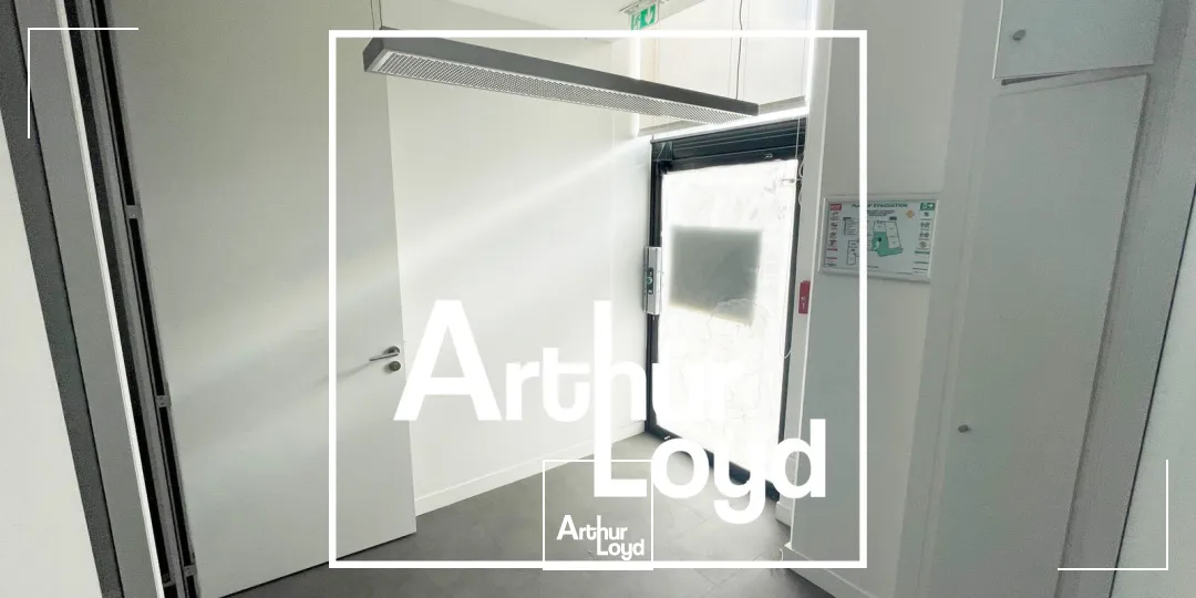 BUREAUX A LOUER - MONTPELLIER POMPIGNANE - PARKINGS PROCHE TRAMWAY