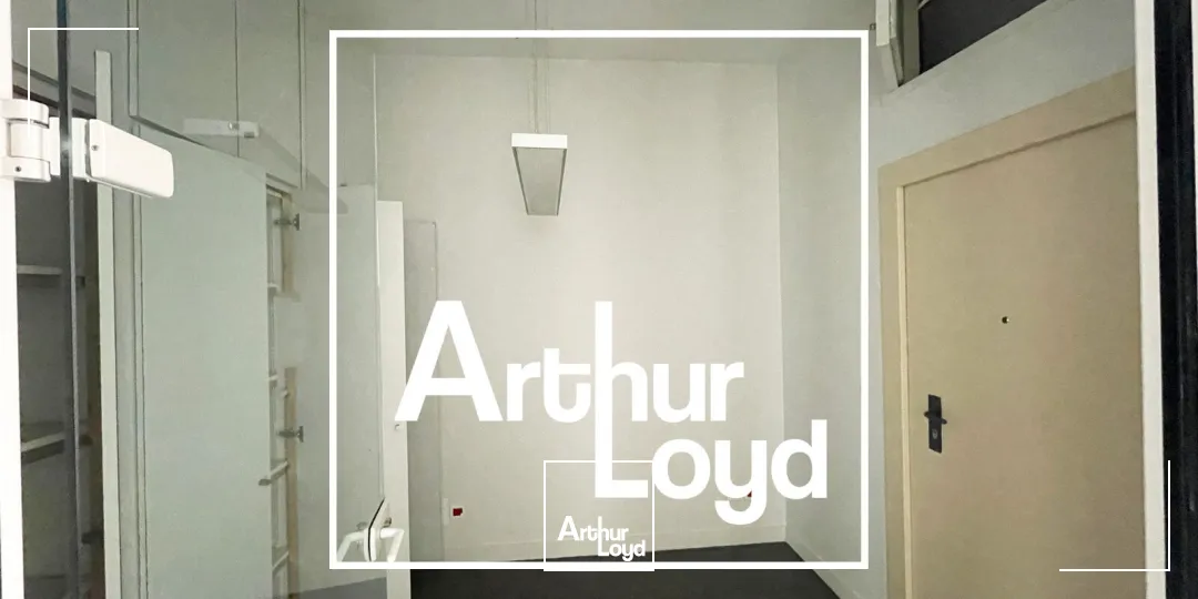 BUREAUX A LOUER - MONTPELLIER POMPIGNANE - PARKINGS PROCHE TRAMWAY