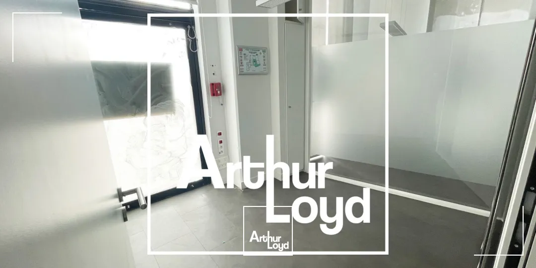 BUREAUX A LOUER - MONTPELLIER POMPIGNANE - PARKINGS PROCHE TRAMWAY