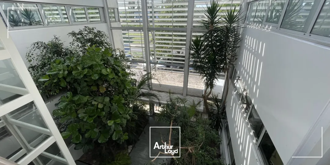 À vendre - Bureaux rénovés au coeur du Parc Georges Besse à Nîmes