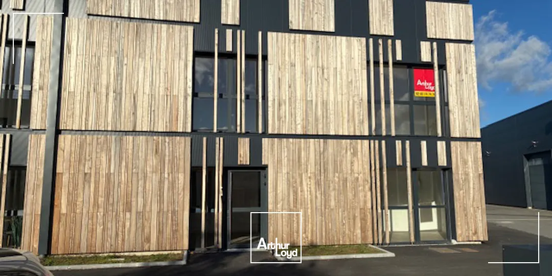 LOCAL ACTIVITE 284 m2 TOUT NEUF-GUERANDE