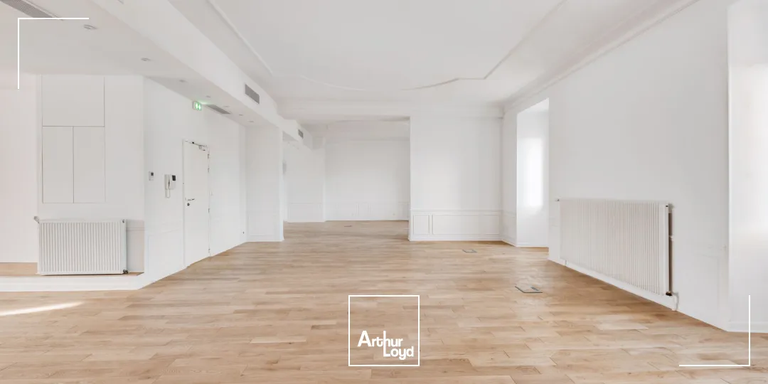 Bureaux à louer à PARIS 75016