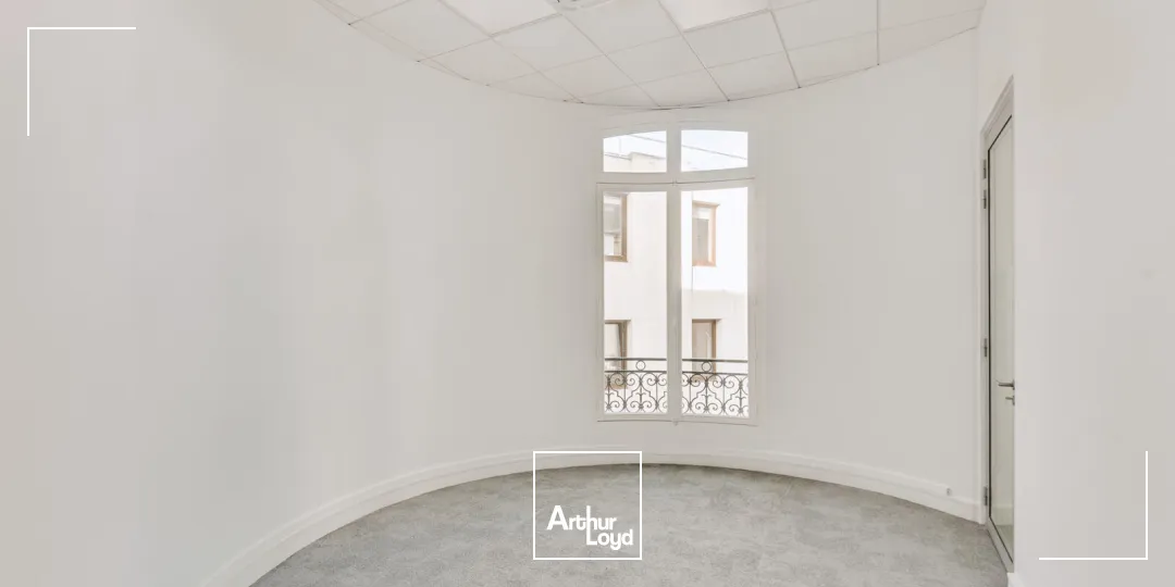Bureaux à louer à PARIS 75016