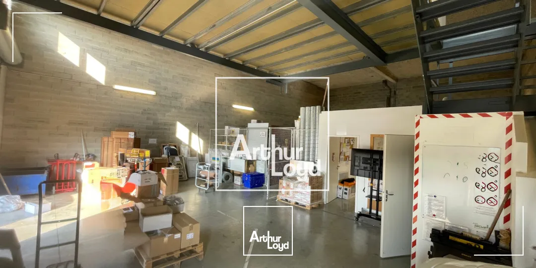 Local d'activité de 239 m² à louer - Vendres - Site professionnel dynamique, accès immédiat A9 et Ouest de Béziers