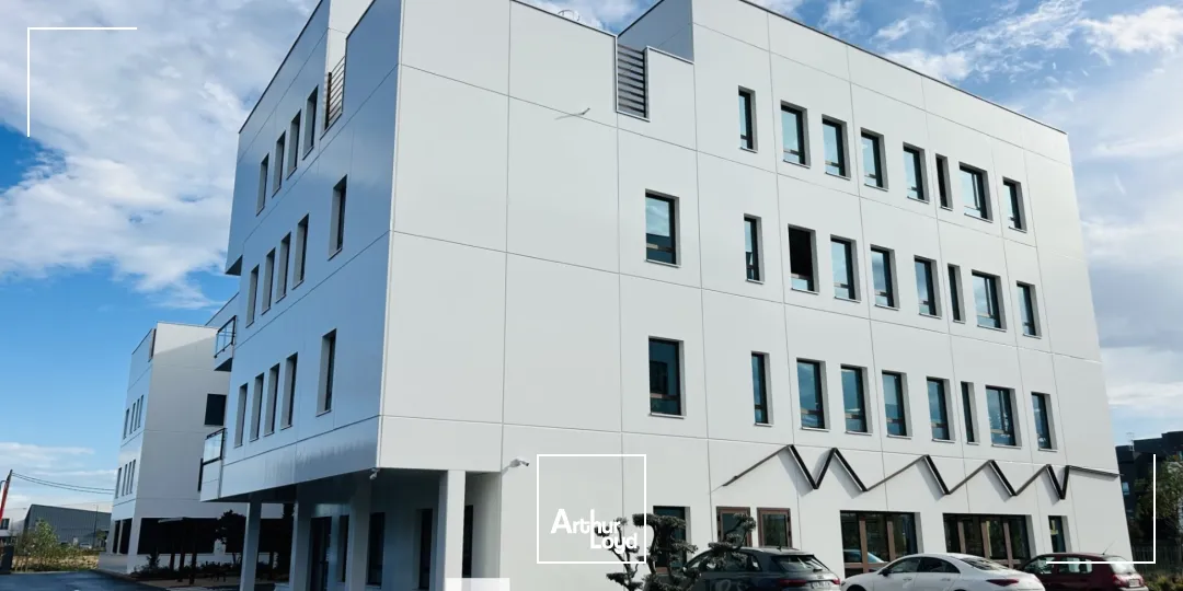 A vendre - EVEREST 4 - Bureaux neufs- Genas