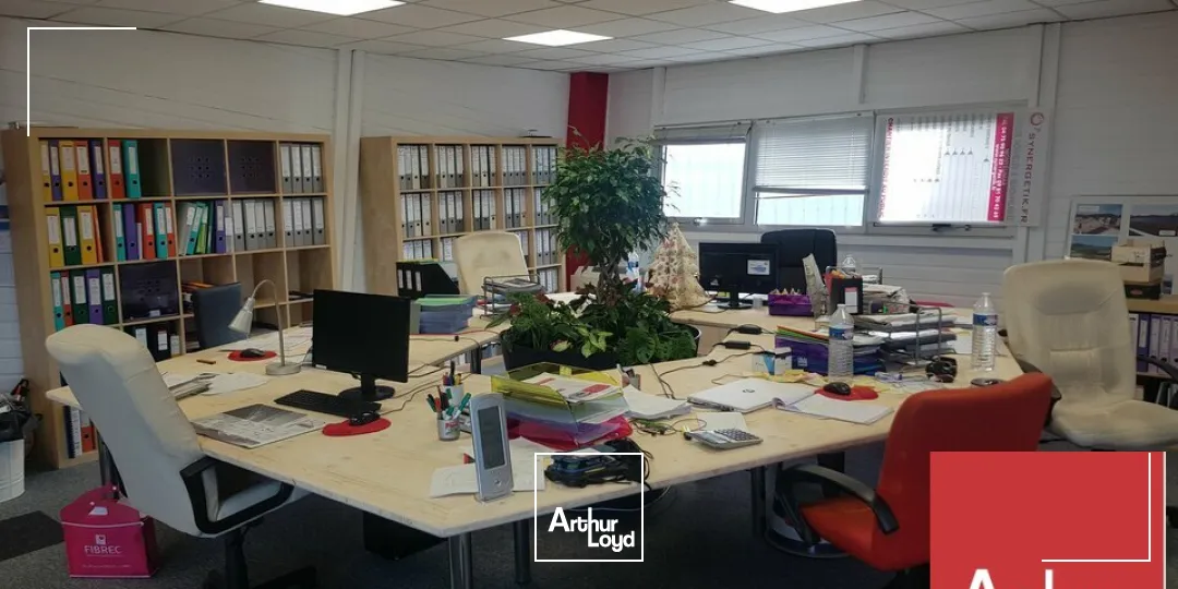 MONTELIMAR - Axe passant - A louer plateau de bureaux en rez-de-chaussée 