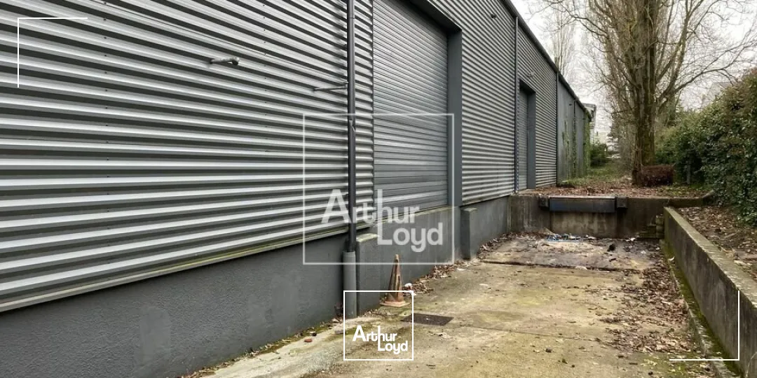 MORANGIS BATIMENT INDEPENDANT A VENDRE