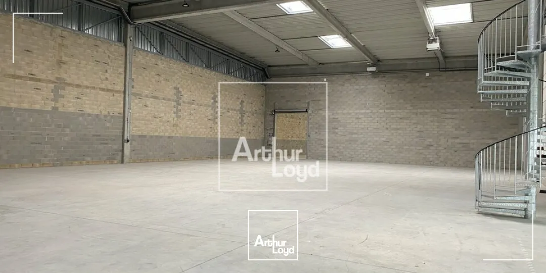 CELLULE LOGISTIQUE A LOUER LIEUSAINT