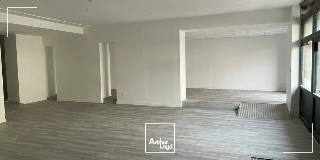 LOCAL COMMERCIAL À LOUER  160 m² - LA ROCHE SUR YON